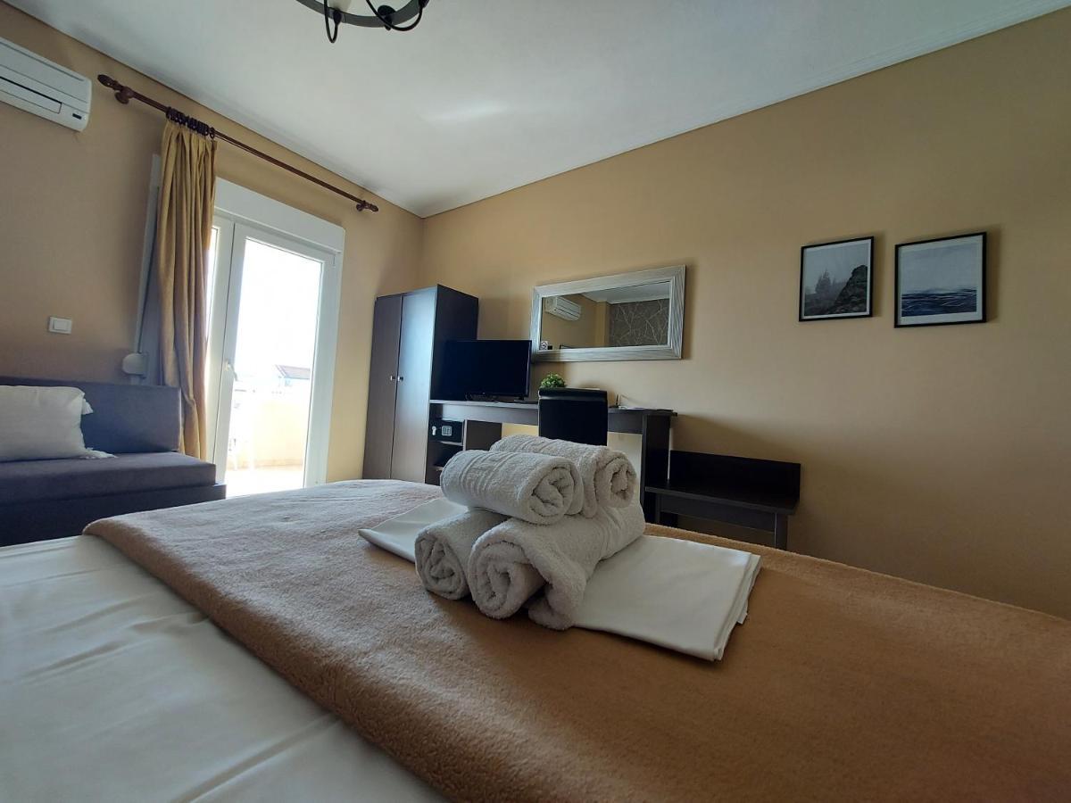 Hotel Epavli Nea Kallikrateia 外观 照片